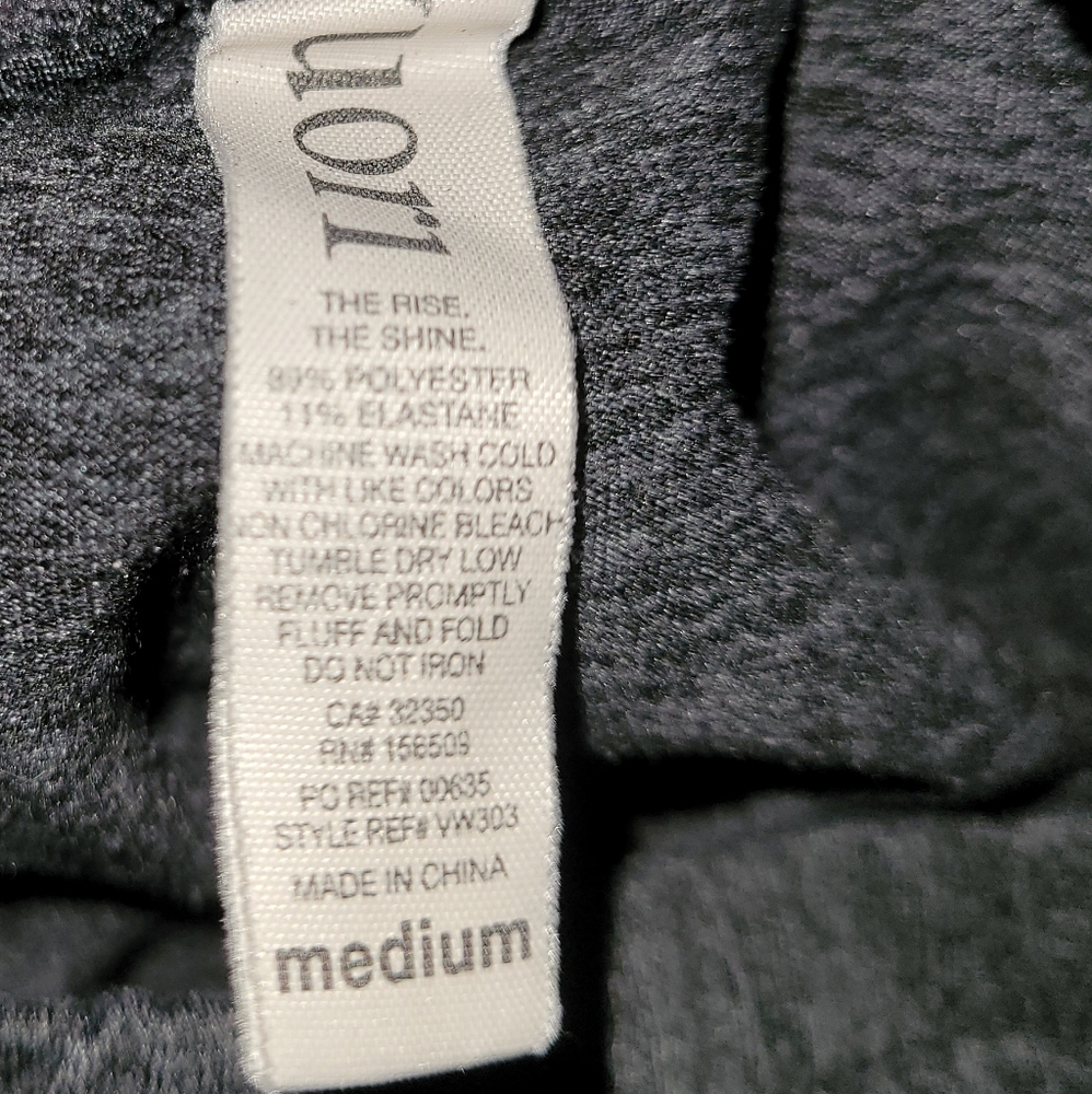 Vuori Women's Charcoal Performance Jogger Size (M) - Picture 4 of 5